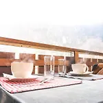 Apartment Le Refuge Dore I I Centre Thones